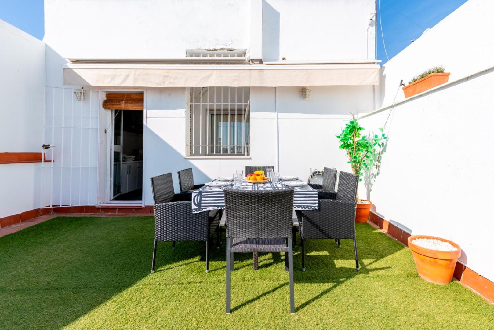 Apartment Atgr Luminoso Atico Con Terraza, Calle Antonia Diaz Sevilla